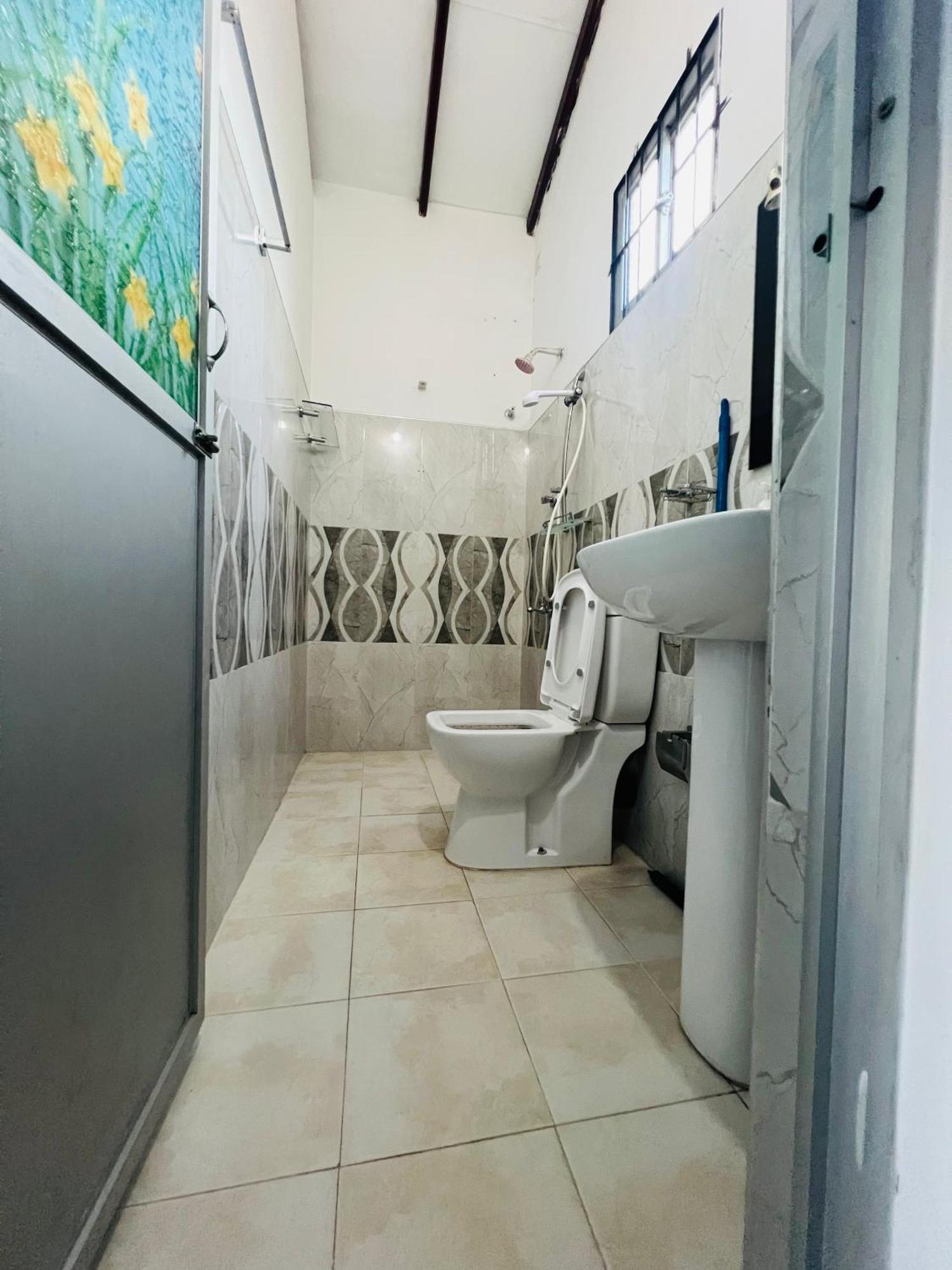 Honey Beach Hostel نيجومبو المظهر الخارجي الصورة