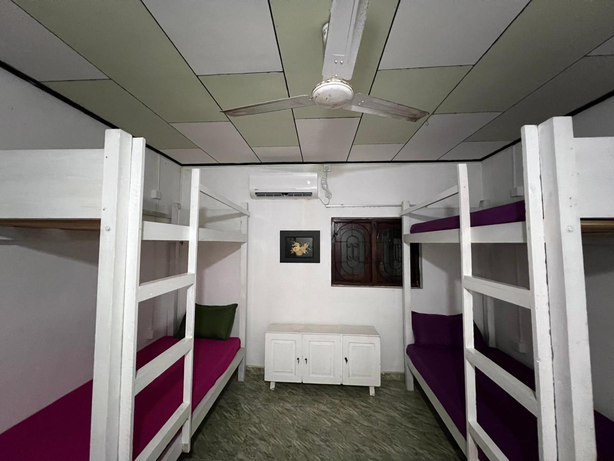 Honey Beach Hostel نيجومبو المظهر الخارجي الصورة