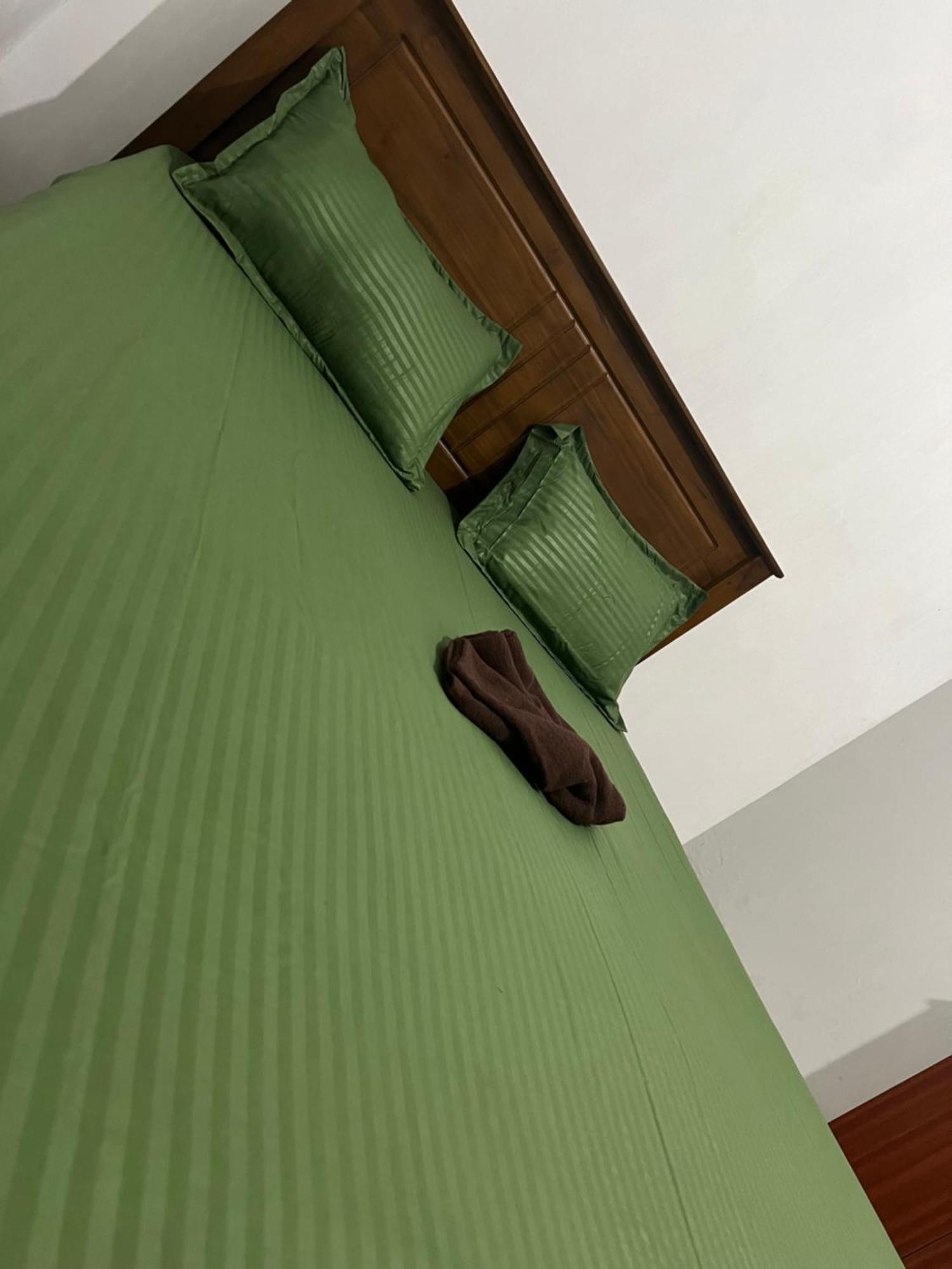Honey Beach Hostel نيجومبو المظهر الخارجي الصورة