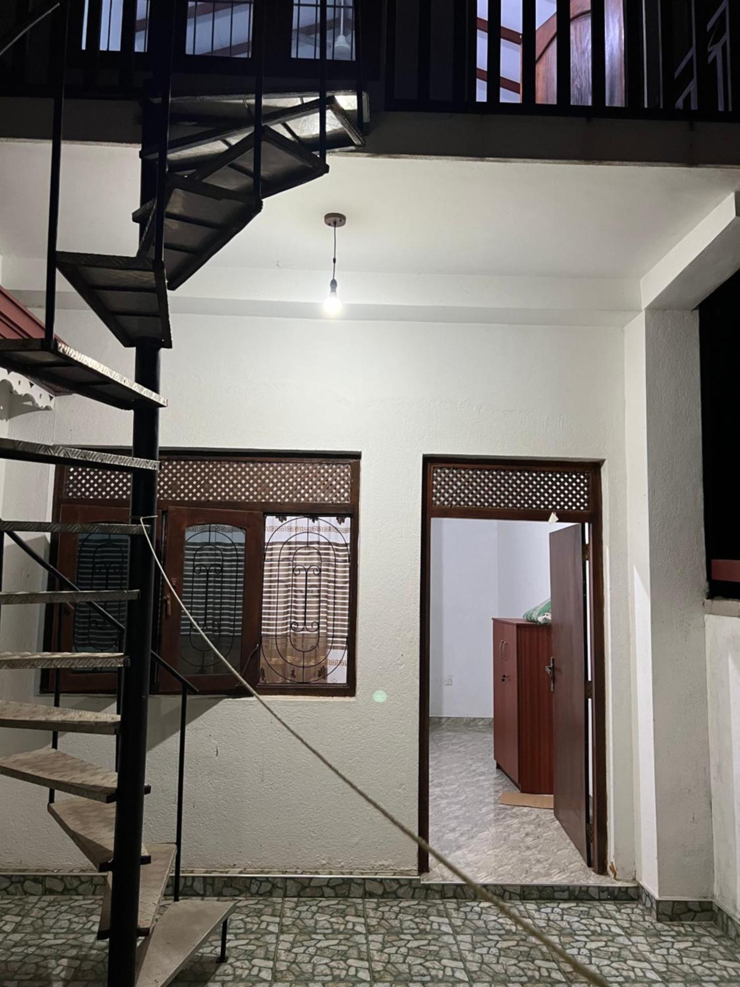 Honey Beach Hostel نيجومبو المظهر الخارجي الصورة